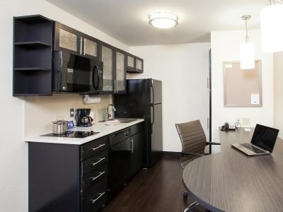 Candlewood By Ihg Hotel