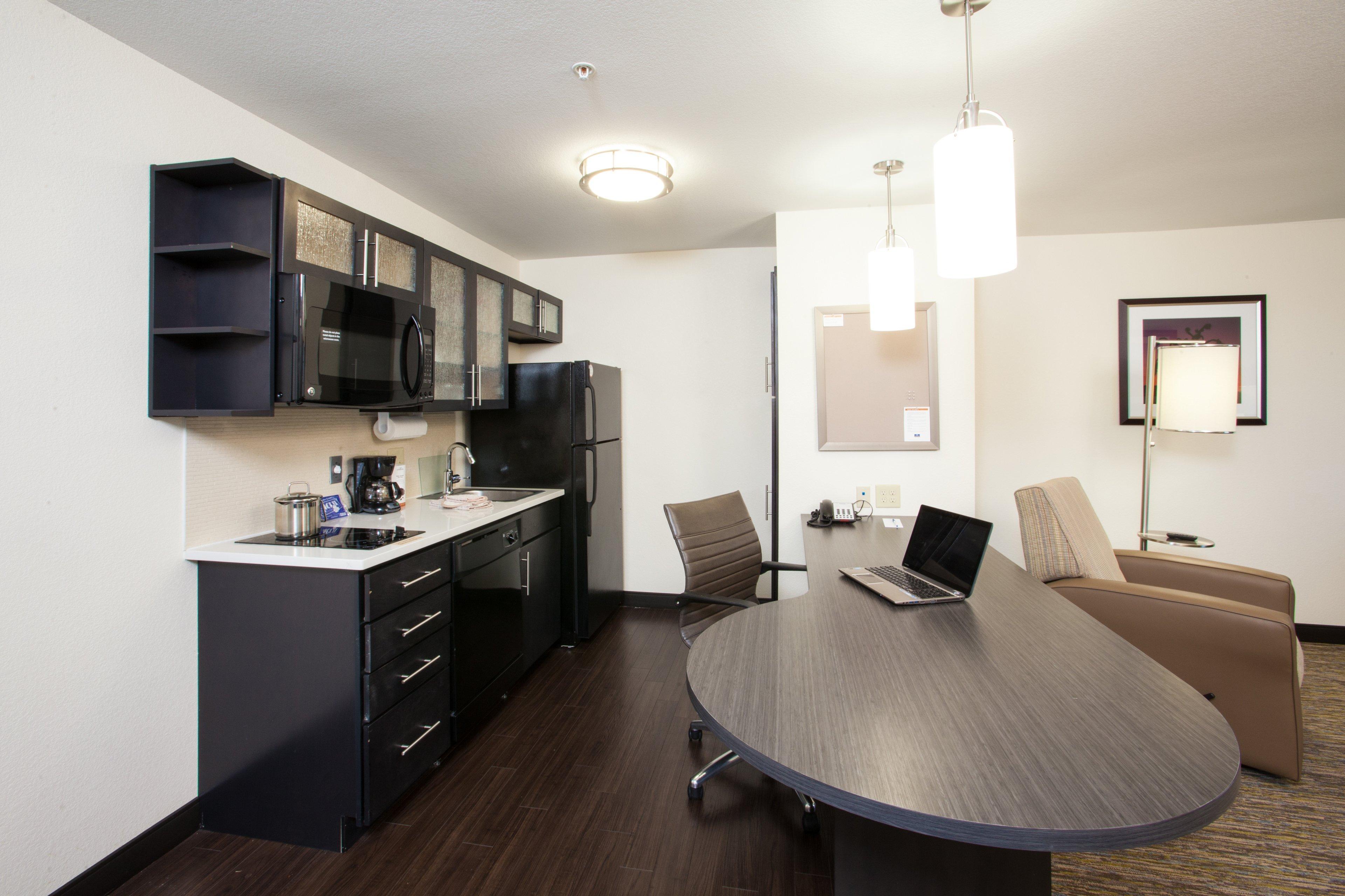 Hotel Candlewood By Ihg 2*